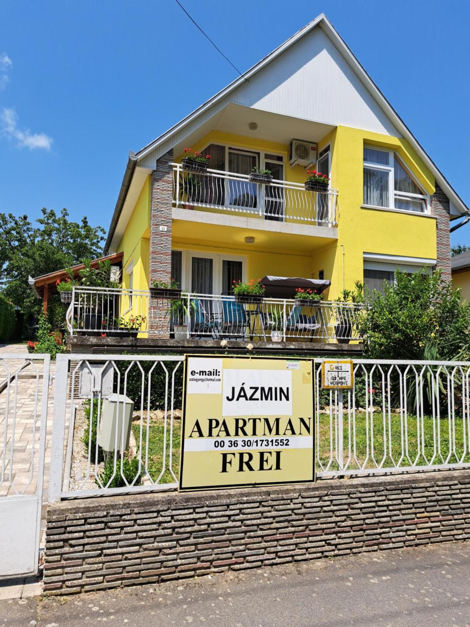 Jazmin Apartman Zalakaros Luaran gambar